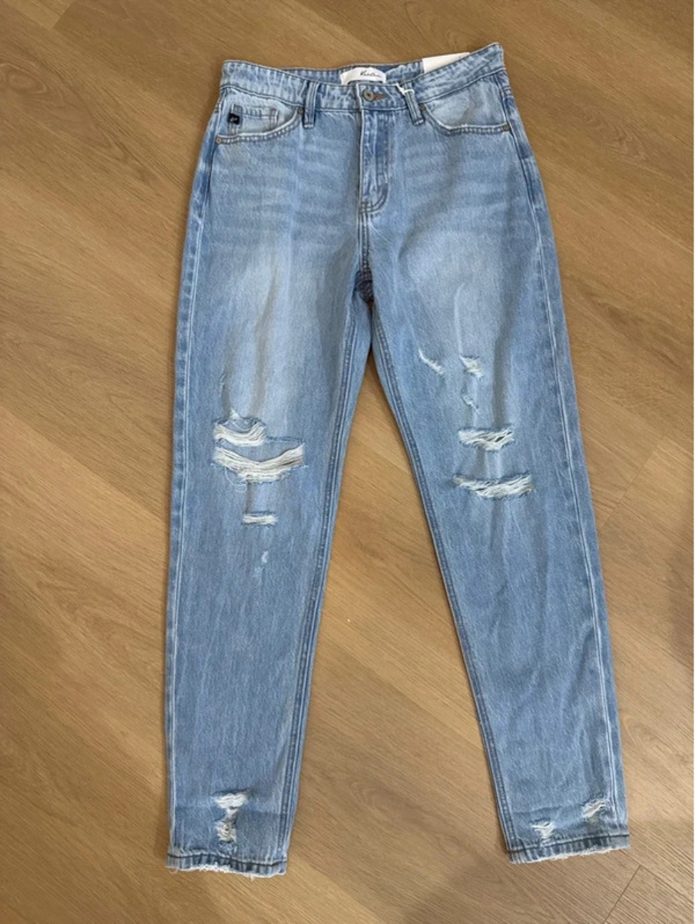 KanCan Mom Jeans NWT Size 7/27 Medium Wash
